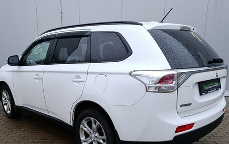 Mitsubishi Outlander III рестайлинг 3, 2012 год, 1 395 000 рублей, 7 фотография