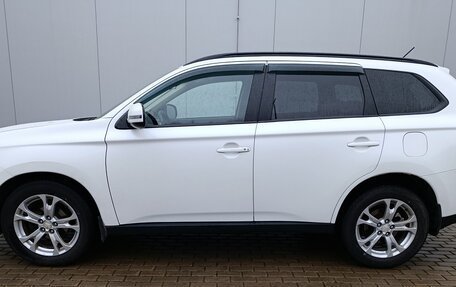 Mitsubishi Outlander III рестайлинг 3, 2012 год, 1 395 000 рублей, 8 фотография