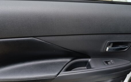 Mitsubishi Outlander III рестайлинг 3, 2012 год, 1 395 000 рублей, 16 фотография