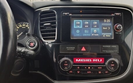 Mitsubishi Outlander III рестайлинг 3, 2012 год, 1 395 000 рублей, 25 фотография