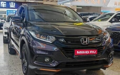 Honda Vezel, 2022 год, 1 160 500 рублей, 3 фотография