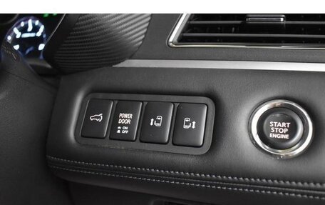 Mitsubishi Delica D:5 I, 2022 год, 3 020 000 рублей, 27 фотография