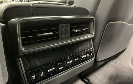 Lexus LX, 2024 год, 20 500 000 рублей, 16 фотография