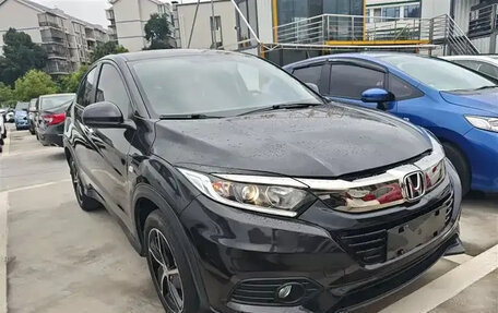 Honda Vezel, 2022 год, 1 500 000 рублей, 2 фотография