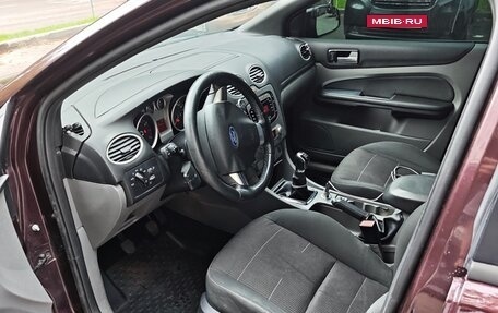 Ford Focus II рестайлинг, 2010 год, 700 000 рублей, 2 фотография