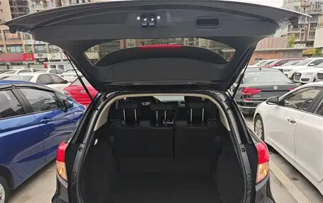 Honda Vezel, 2022 год, 1 500 000 рублей, 9 фотография