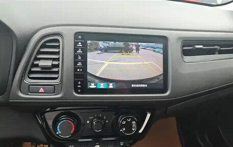 Honda Vezel, 2022 год, 1 500 000 рублей, 14 фотография