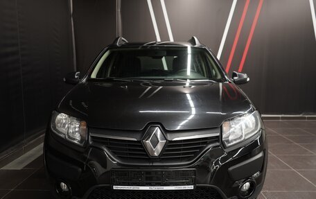 Renault Sandero II рестайлинг, 2018 год, 1 299 000 рублей, 2 фотография