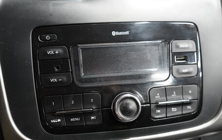 Renault Sandero II рестайлинг, 2018 год, 1 299 000 рублей, 14 фотография