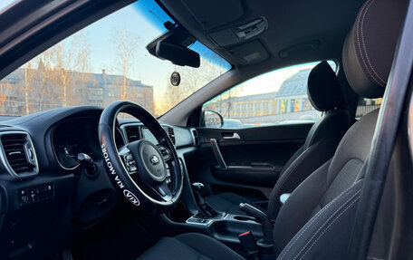 KIA Sportage IV рестайлинг, 2018 год, 1 590 000 рублей, 13 фотография