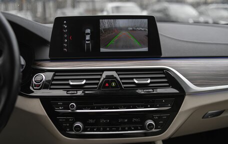 BMW 5 серия, 2017 год, 2 800 000 рублей, 9 фотография