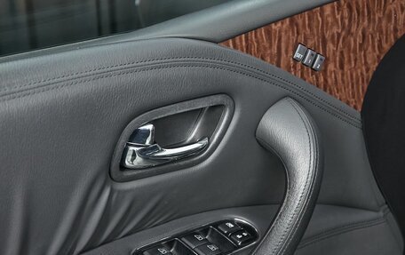 Nissan Patrol, 2012 год, 2 100 000 рублей, 11 фотография