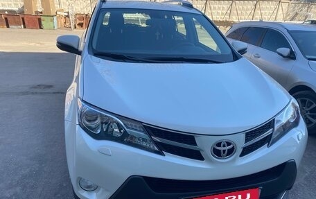 Toyota RAV4, 2014 год, 2 300 000 рублей, 9 фотография