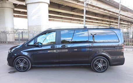 Mercedes-Benz V-Класс, 2024 год, 13 600 000 рублей, 2 фотография