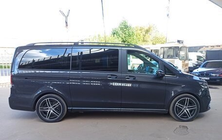 Mercedes-Benz V-Класс, 2024 год, 13 600 000 рублей, 3 фотография