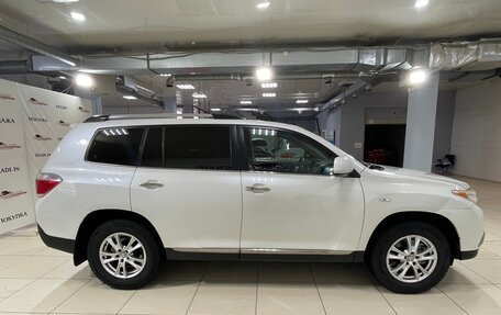 Toyota Highlander III, 2011 год, 1 550 000 рублей, 4 фотография