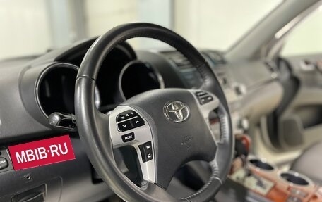 Toyota Highlander III, 2011 год, 1 550 000 рублей, 11 фотография