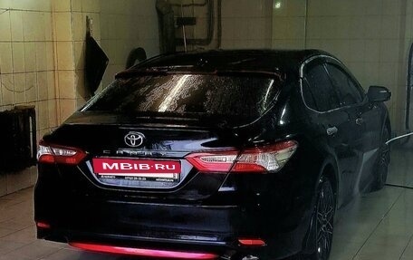 Toyota Camry, 2021 год, 3 100 000 рублей, 9 фотография