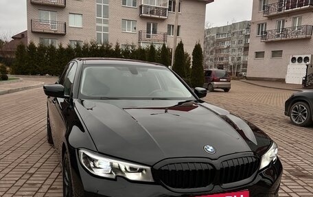 BMW 3 серия, 2020 год, 2 800 000 рублей, 2 фотография