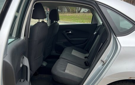 Volkswagen Polo VI (EU Market), 2013 год, 900 000 рублей, 21 фотография