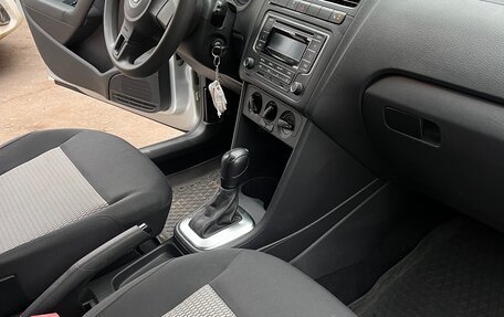 Volkswagen Polo VI (EU Market), 2013 год, 900 000 рублей, 26 фотография