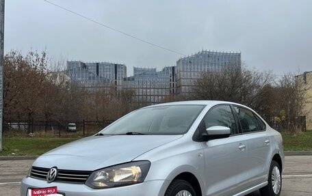 Volkswagen Polo VI (EU Market), 2013 год, 900 000 рублей, 16 фотография