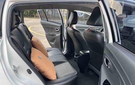 Toyota Yaris XP150 рестайлинг, 2022 год, 1 210 000 рублей, 12 фотография