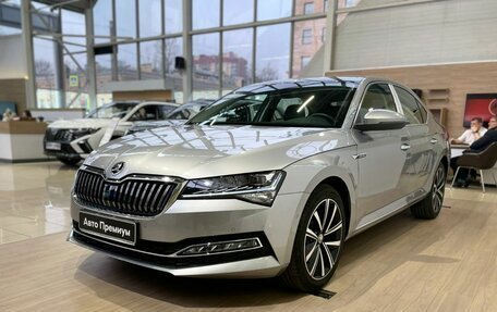 Skoda Superb III рестайлинг, 2024 год, 4 435 000 рублей, 3 фотография