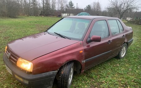 Volkswagen Vento, 1992 год, 95 000 рублей, 4 фотография