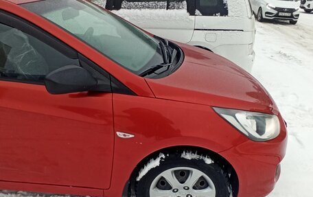 Hyundai Solaris II рестайлинг, 2012 год, 970 000 рублей, 3 фотография