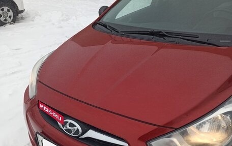 Hyundai Solaris II рестайлинг, 2012 год, 970 000 рублей, 5 фотография