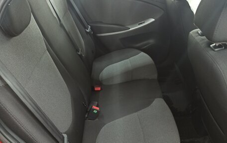 Hyundai Solaris II рестайлинг, 2012 год, 970 000 рублей, 19 фотография