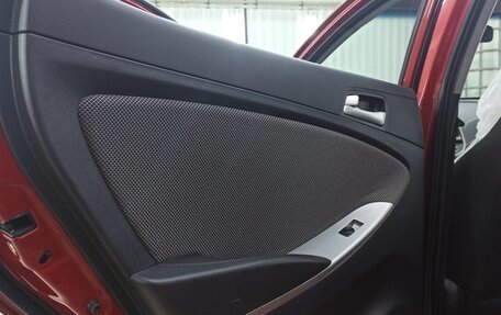 Hyundai Solaris II рестайлинг, 2012 год, 970 000 рублей, 29 фотография