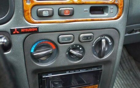 Mitsubishi Galant VIII, 1994 год, 450 000 рублей, 4 фотография