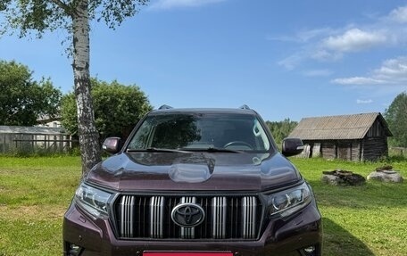 Toyota Land Cruiser Prado 150 рестайлинг 2, 2011 год, 2 650 000 рублей, 8 фотография