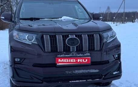 Toyota Land Cruiser Prado 150 рестайлинг 2, 2011 год, 2 650 000 рублей, 13 фотография