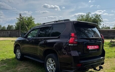 Toyota Land Cruiser Prado 150 рестайлинг 2, 2011 год, 2 650 000 рублей, 5 фотография