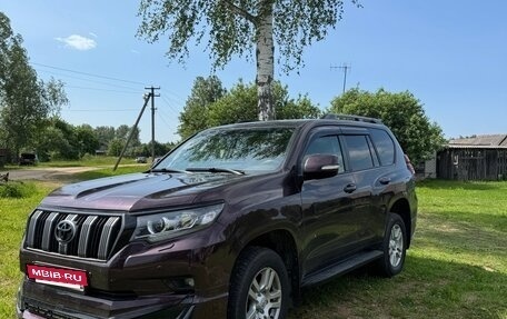 Toyota Land Cruiser Prado 150 рестайлинг 2, 2011 год, 2 650 000 рублей, 9 фотография
