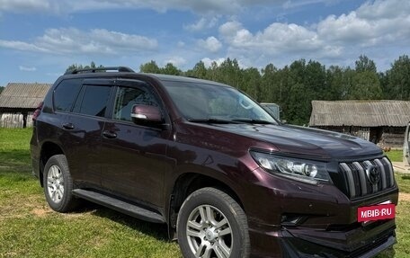 Toyota Land Cruiser Prado 150 рестайлинг 2, 2011 год, 2 650 000 рублей, 7 фотография