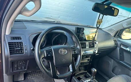 Toyota Land Cruiser Prado 150 рестайлинг 2, 2011 год, 2 650 000 рублей, 23 фотография