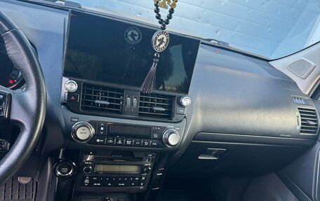 Toyota Land Cruiser Prado 150 рестайлинг 2, 2011 год, 2 650 000 рублей, 27 фотография