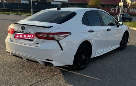 Toyota Camry, 2019 год, 2 250 000 рублей, 3 фотография