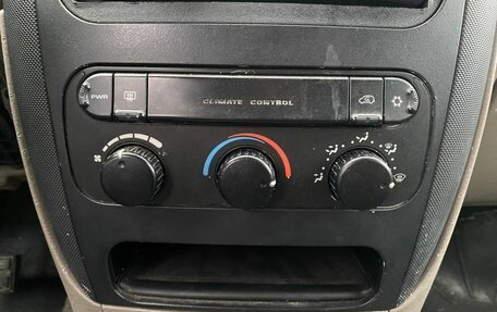 Dodge Caravan IV, 2003 год, 150 000 рублей, 12 фотография