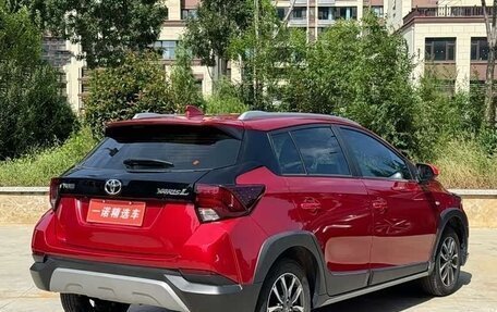 Toyota Yaris XP150 рестайлинг, 2022 год, 1 300 000 рублей, 3 фотография