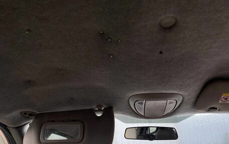 Dodge Caravan IV, 2003 год, 150 000 рублей, 26 фотография