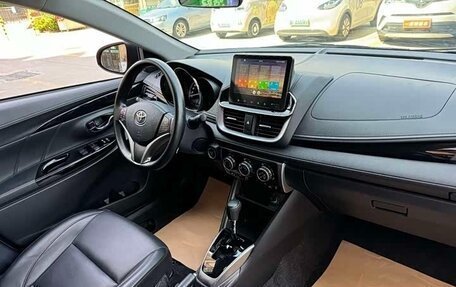 Toyota Yaris XP150 рестайлинг, 2022 год, 1 300 000 рублей, 8 фотография
