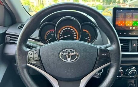 Toyota Yaris XP150 рестайлинг, 2022 год, 1 300 000 рублей, 7 фотография
