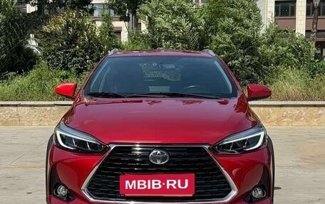 Toyota Yaris XP150 рестайлинг, 2022 год, 1 300 000 рублей, 2 фотография