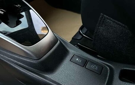 Toyota Yaris XP150 рестайлинг, 2022 год, 1 300 000 рублей, 13 фотография