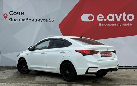 Hyundai Solaris II рестайлинг, 2018 год, 1 350 000 рублей, 4 фотография